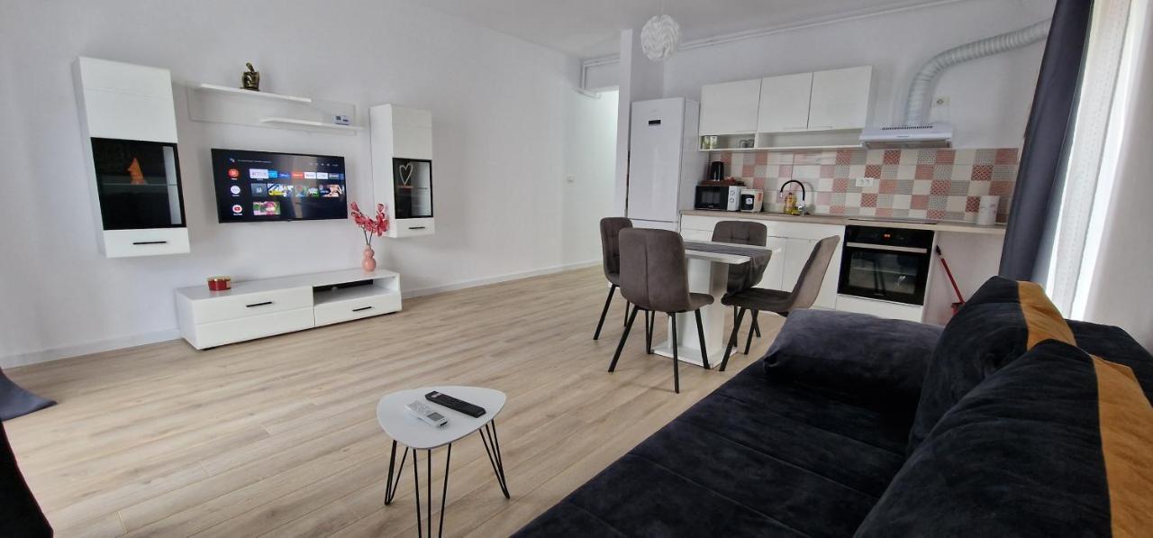 Visaj Homes Giroc Eksteriør bilde